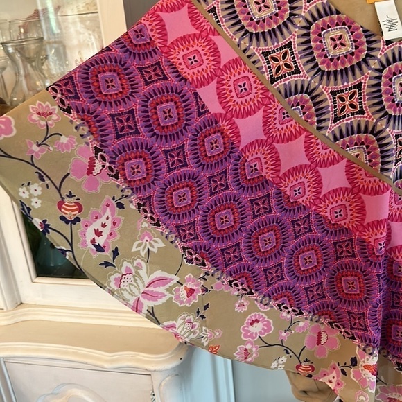 Adorable Ruby Rd scarf style top - Picture 4 of 4